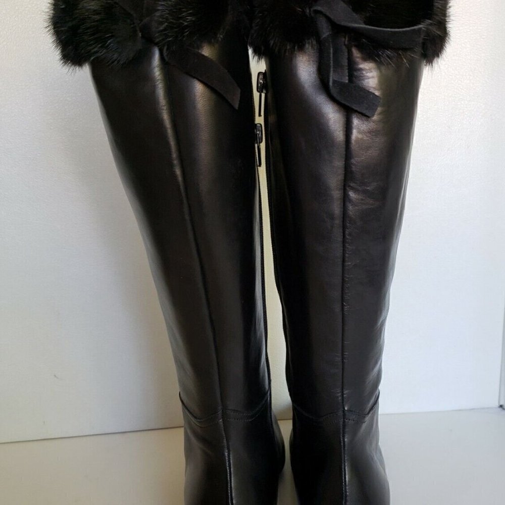 Attilio Giusti Leombruni Black Fur-Trimmed Heeled Boots - Picture 7 of 12
